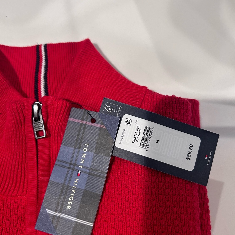 Tommy Hilfiger Sweater - Picture 2 of 2